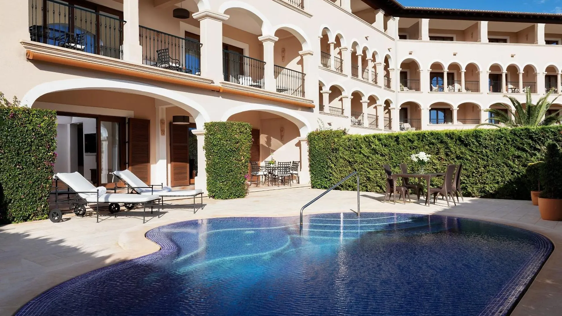 The St. Regis Mardavall Mallorca Resort Palma Nova
