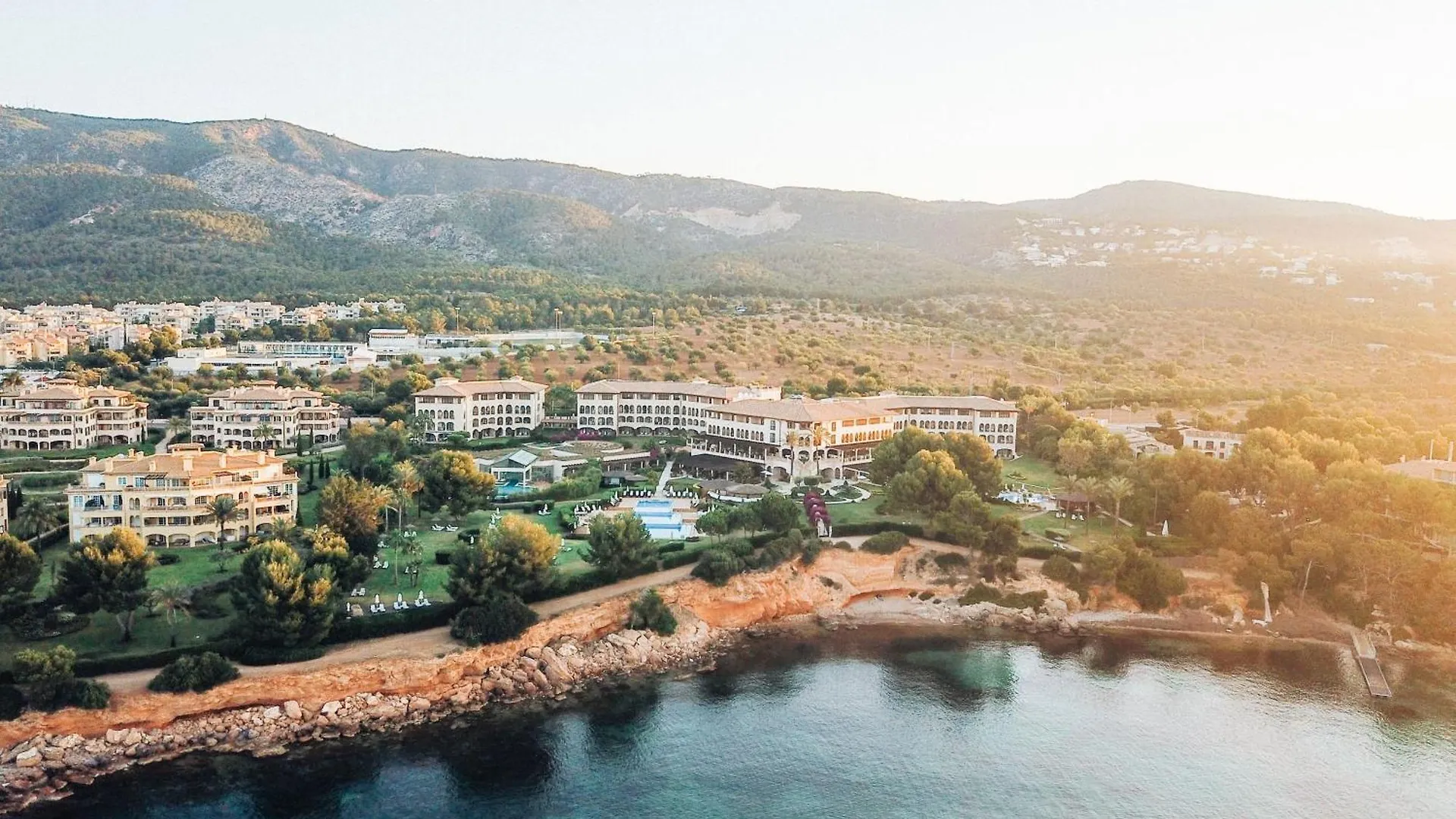 The St. Regis Mardavall Mallorca Resort Palma Nova  Palma Nova (Mallorca)
